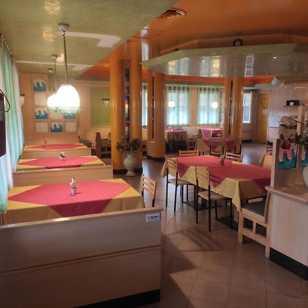 Nimis Albergo Al Trieste מראה חיצוני תמונה