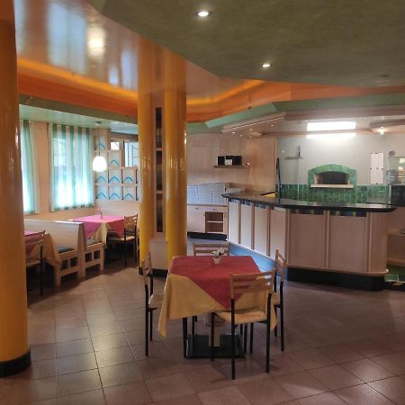 Nimis Albergo Al Trieste מראה חיצוני תמונה